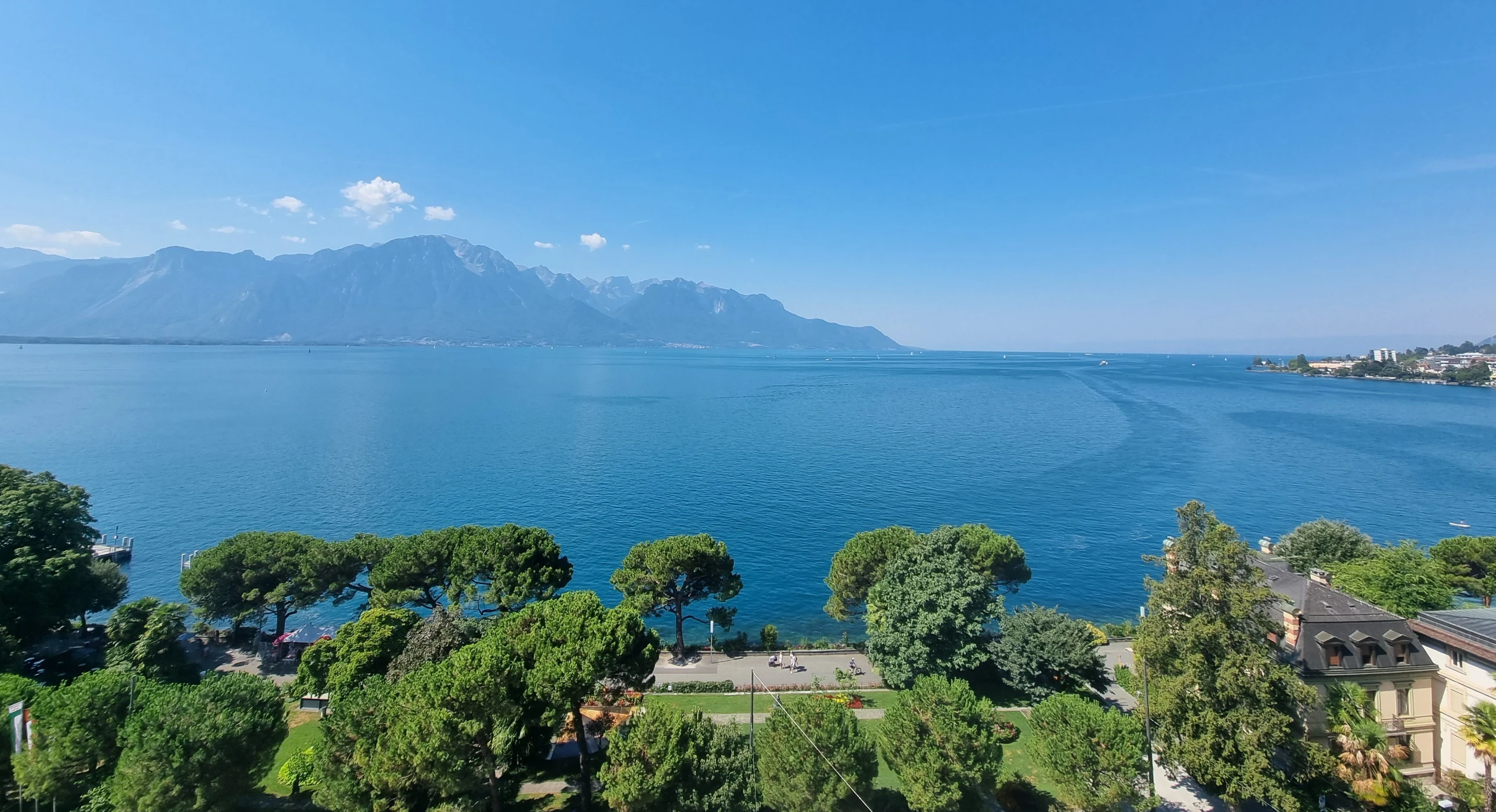 Transaction immobilière à Genève et Vaud